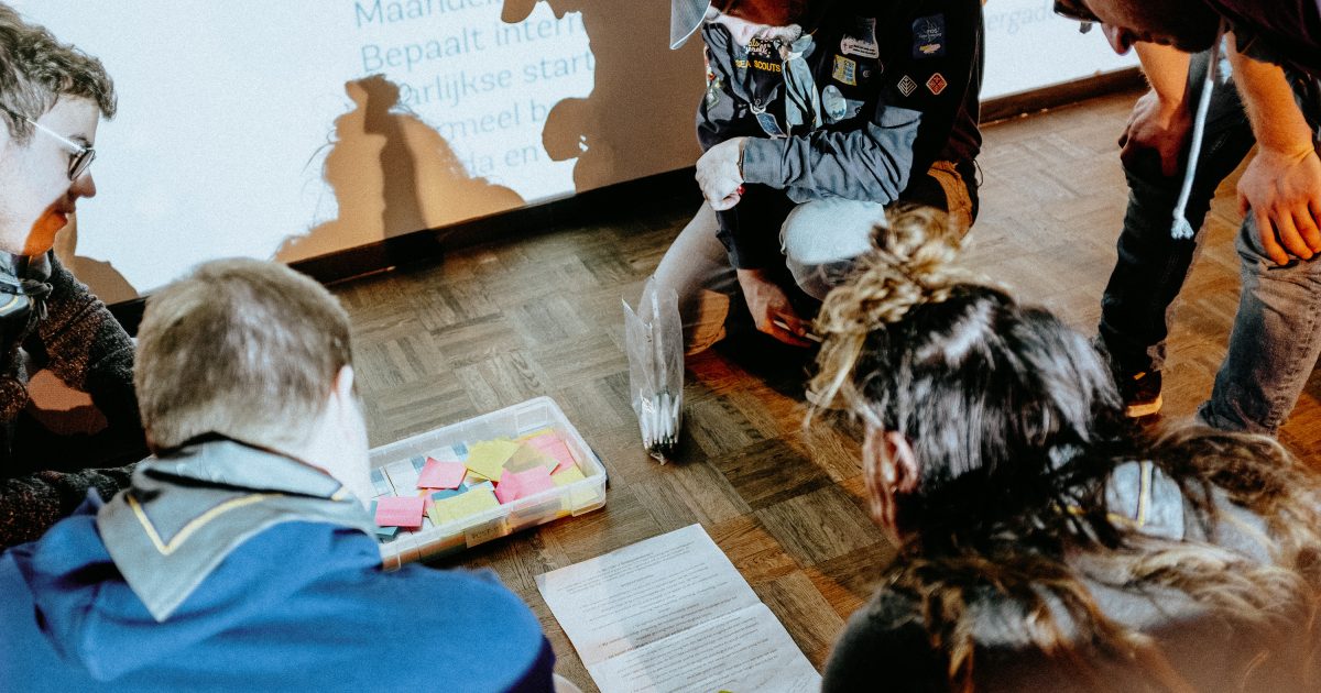 Fos Map Vergadertechnieken: 10 tips voor een vlotte vergadering! - De Scoutsmap ...